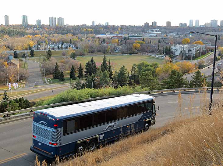 Greyhound Canada MCI 102-DL3 6331